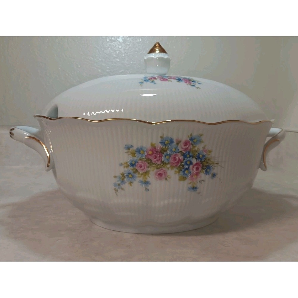 AK Kaiser Bone China Serving Dish Lid Romantica Germany Floral Gold Rim Scallop